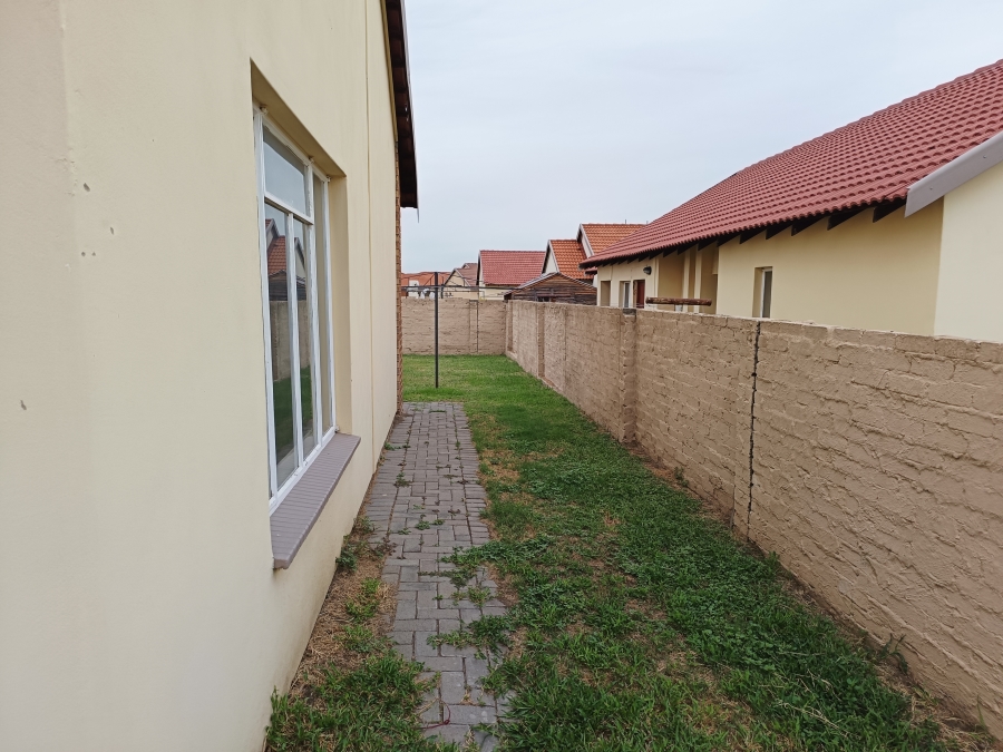 3 Bedroom Property for Sale in Waterkloof Hill Estate North West